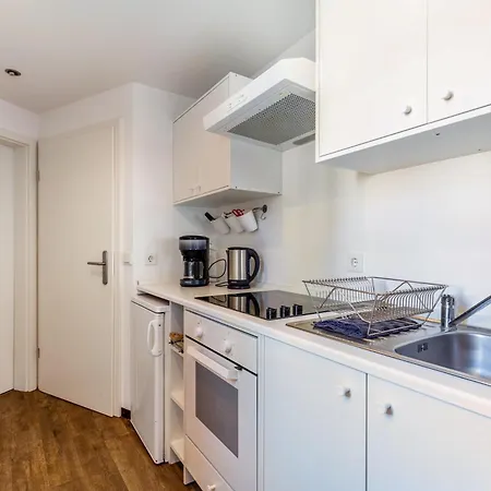 1 Apartment